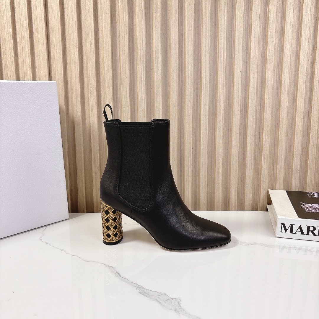 CD Round Heel Ankle Boots DD25072606