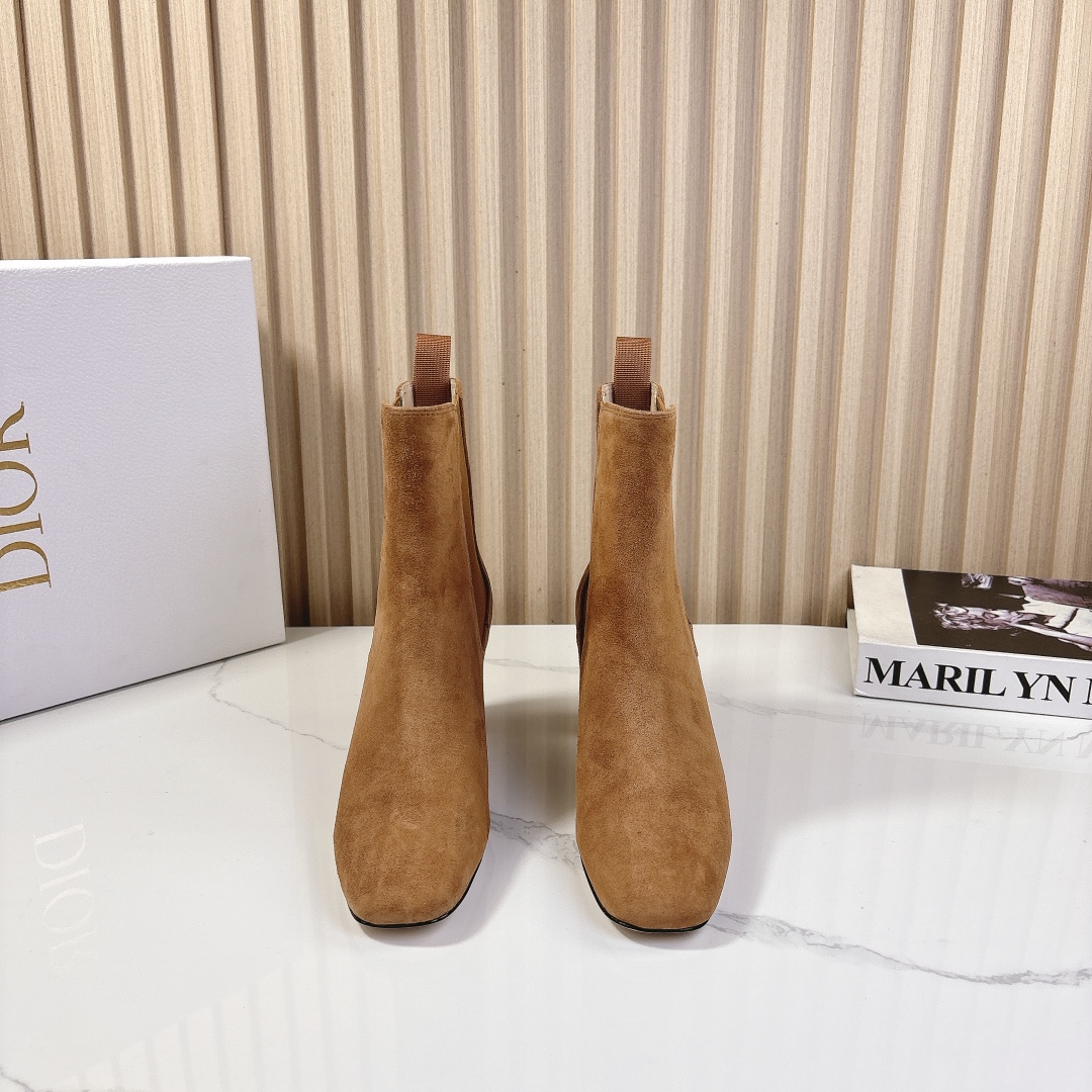 CD Round Heel Ankle Boots DD25072605