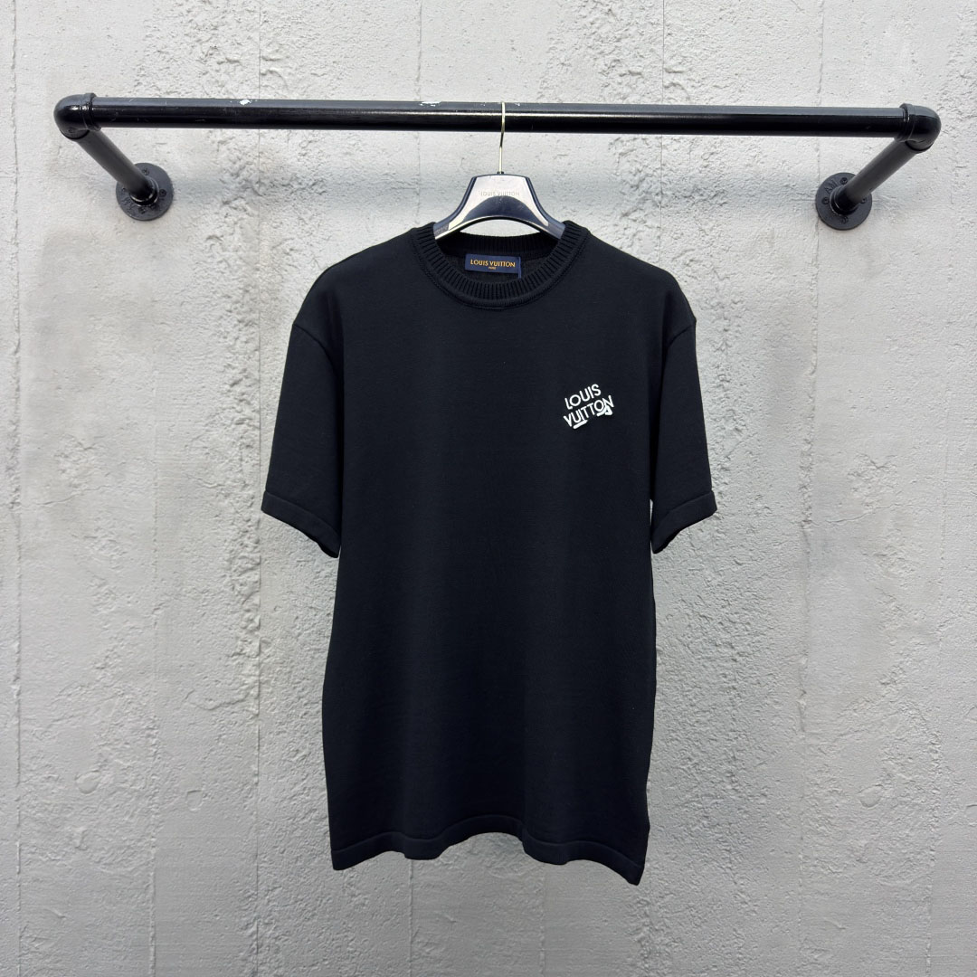 LV Pin Detail Short-Sleeve DD25072831