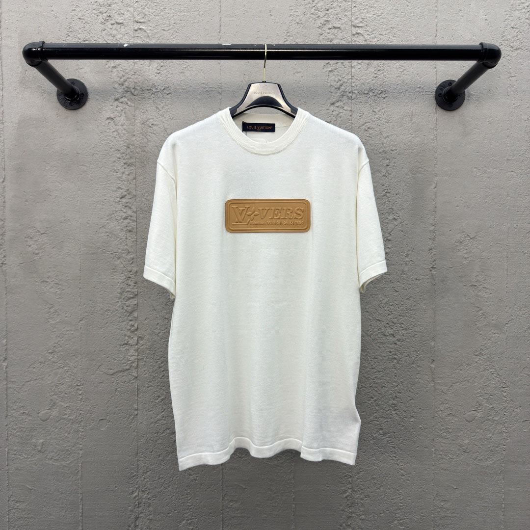 LV Men's Fashion Short-Sleeve DD25072826