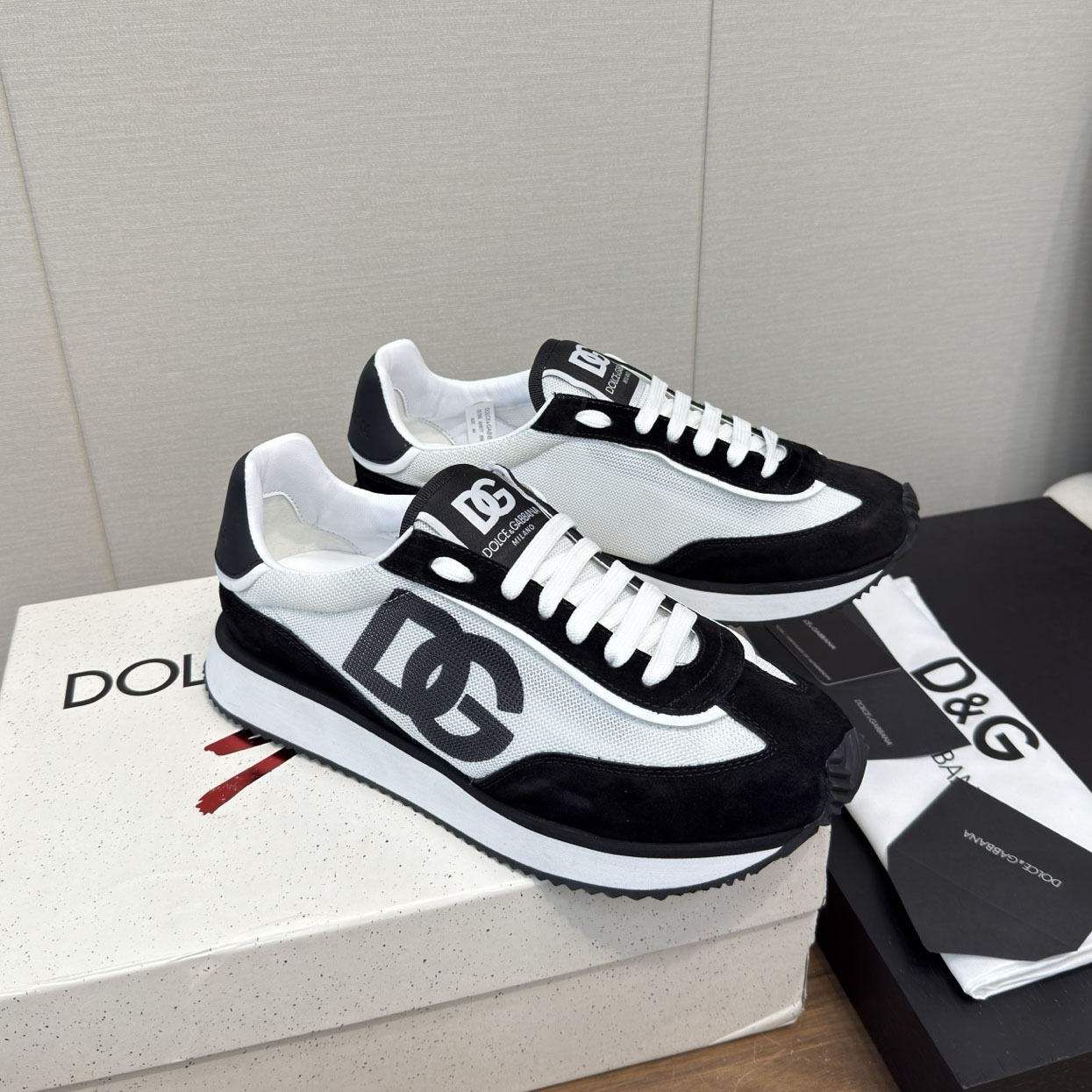 D&G New thick-soled casual Shoes V3201