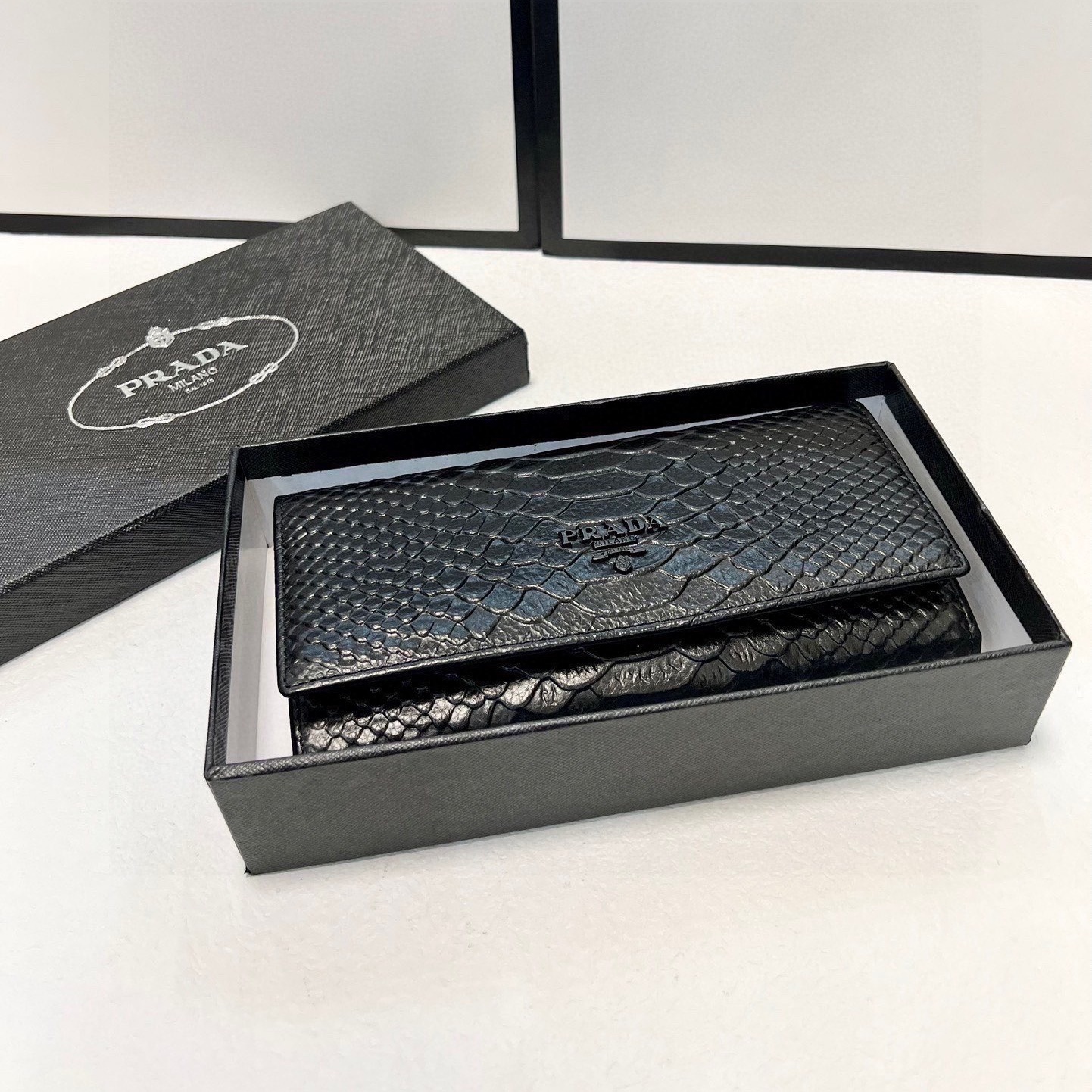 PRA Long Fashion Wallet YV24073011