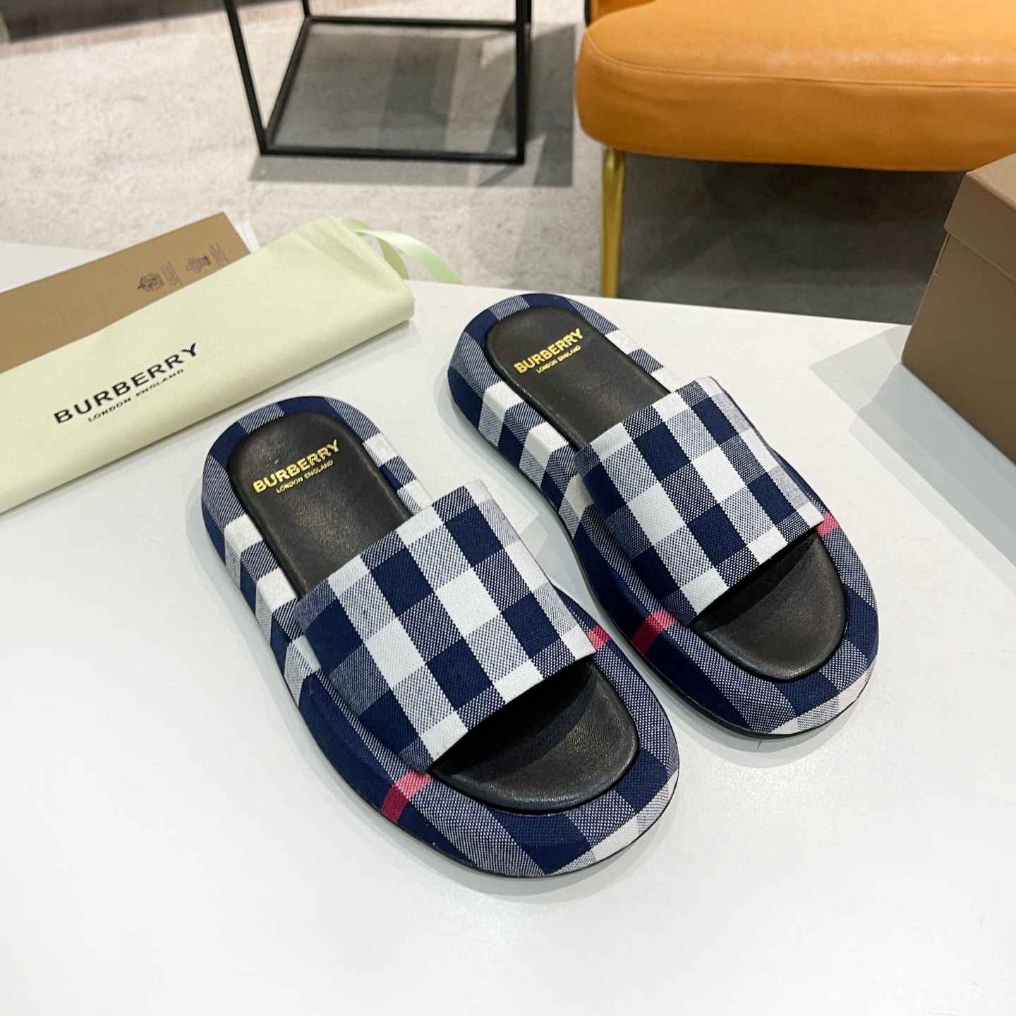 Bur Birkenstock-Inspired Sandals YV24073003