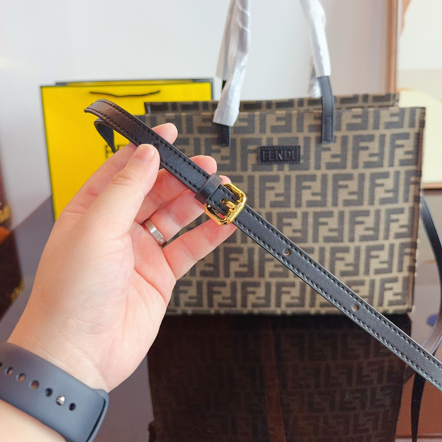 FD Classic Tote bag AM25081348