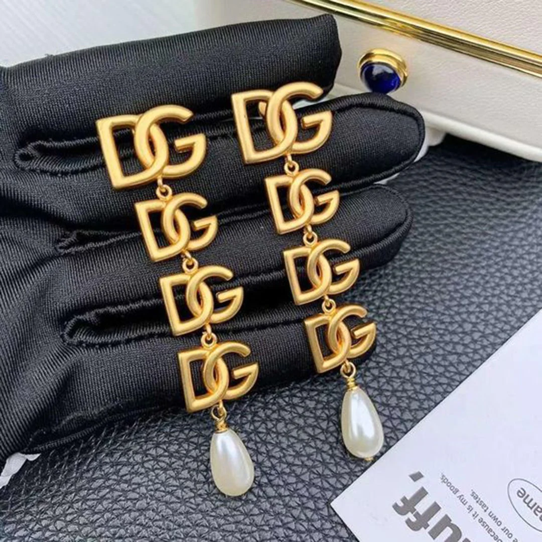 D&G Women's Fashion Earrings AM25081104