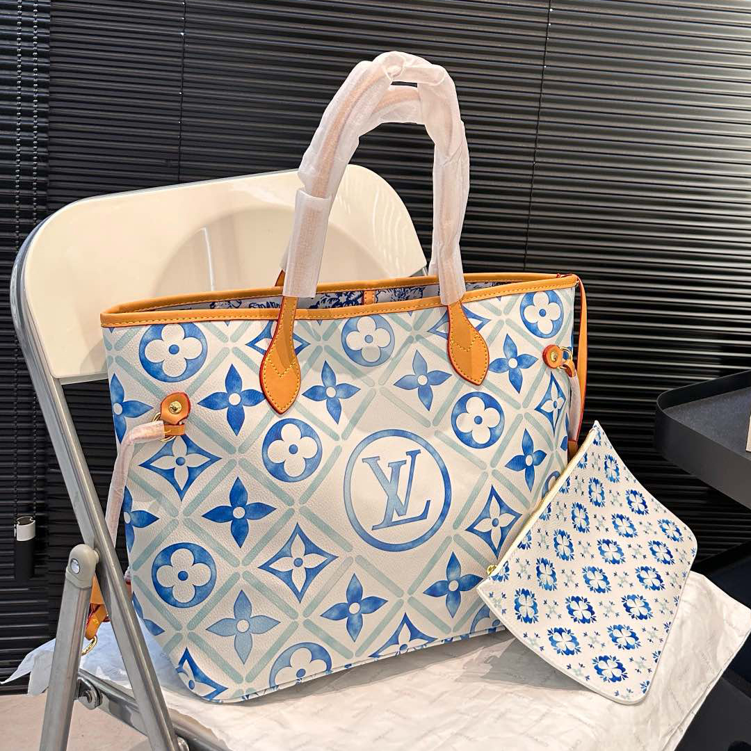 LV Neverfull Large Tote AM25081356