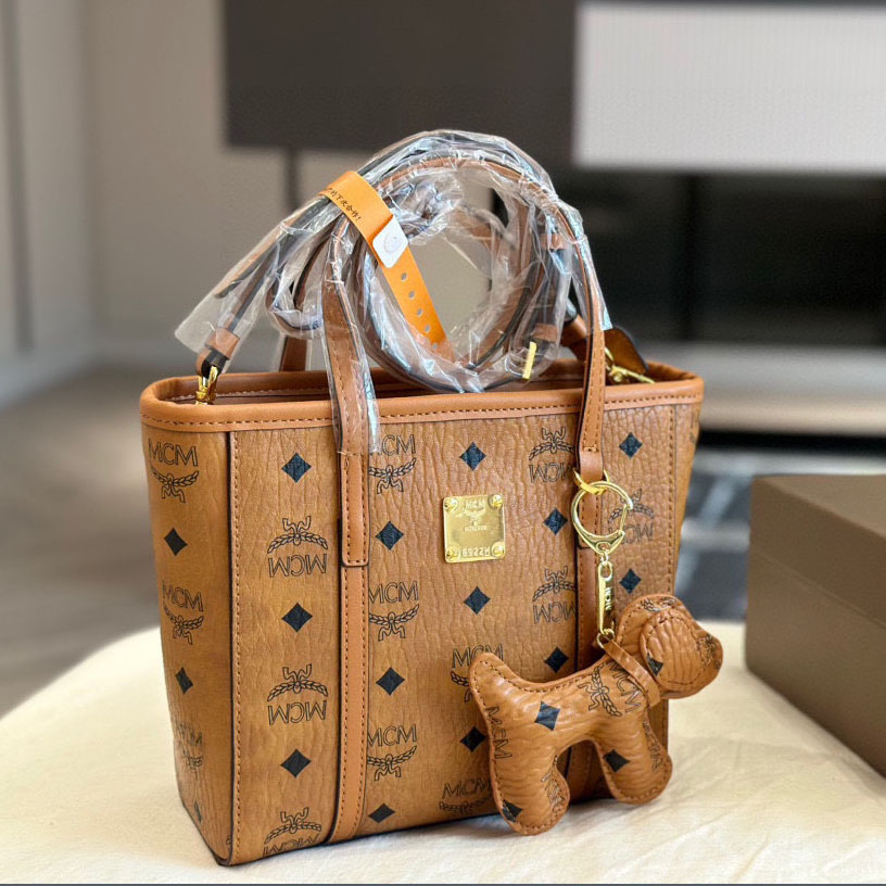 MCM 24New Small Tote AM25081347