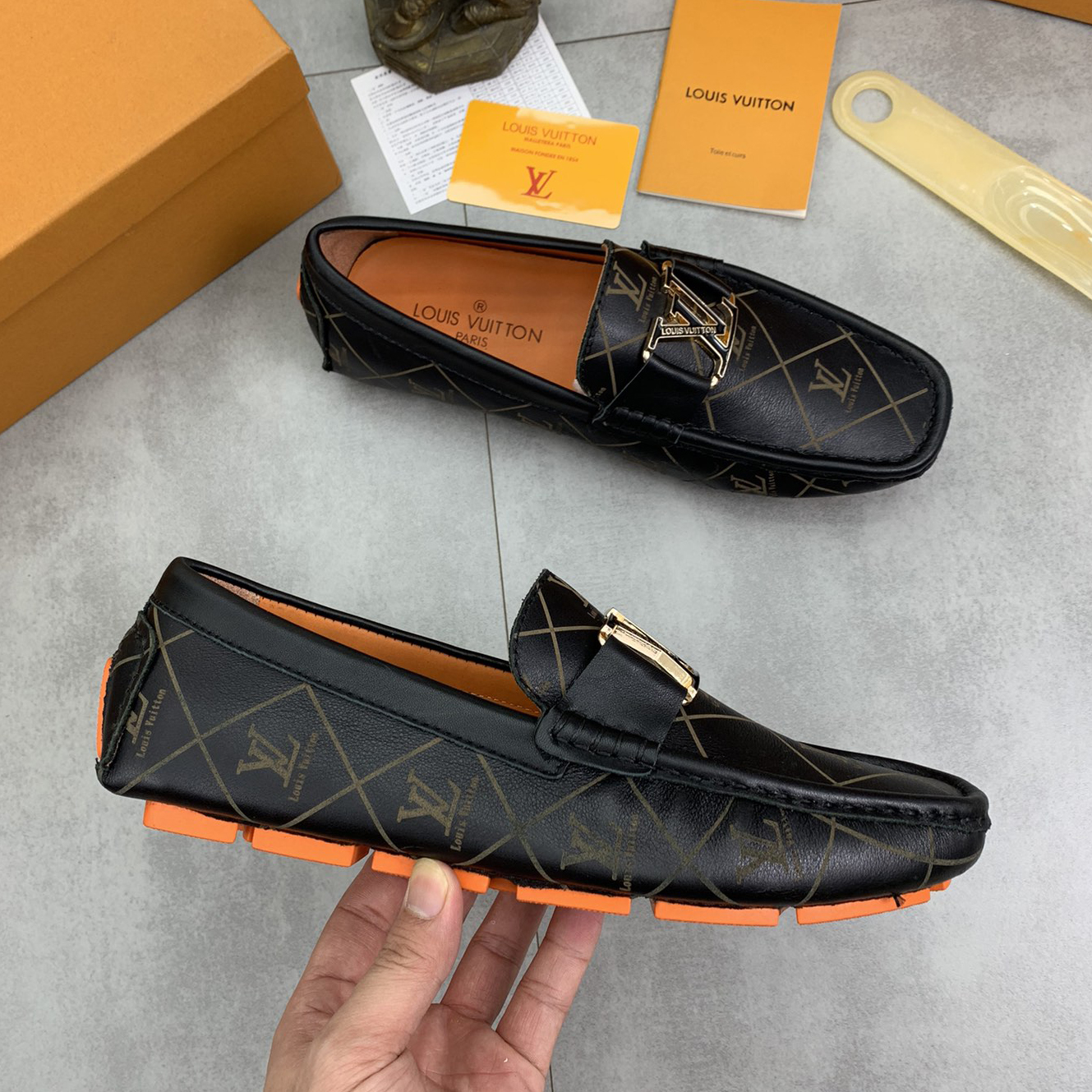 LV Men's Fashion Loafers XX25081115