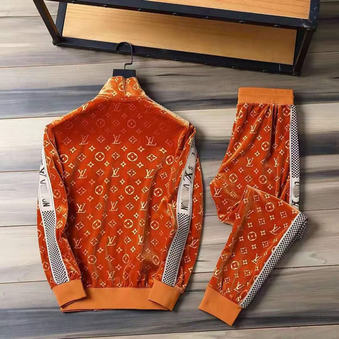 LV Men's Classic Orange Tracksuit XX25081112