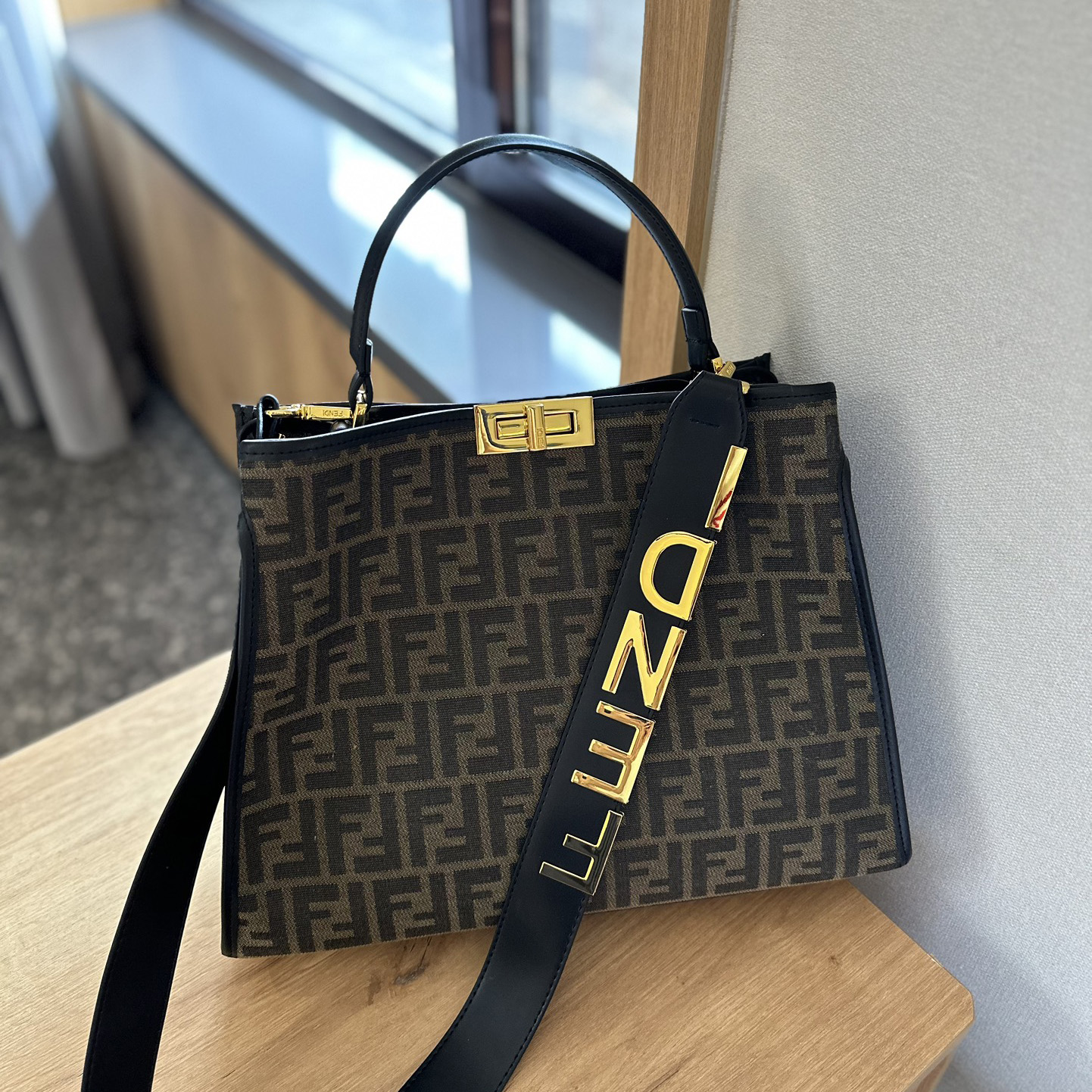 FD Peekaboo X-Lite AM25081359