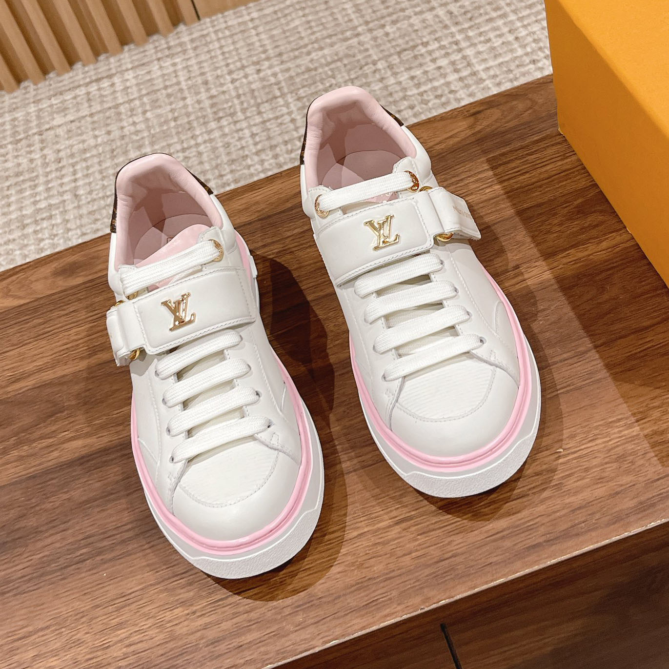 LV Time Out Series Classic Velcro Casual Shoes EF25081413