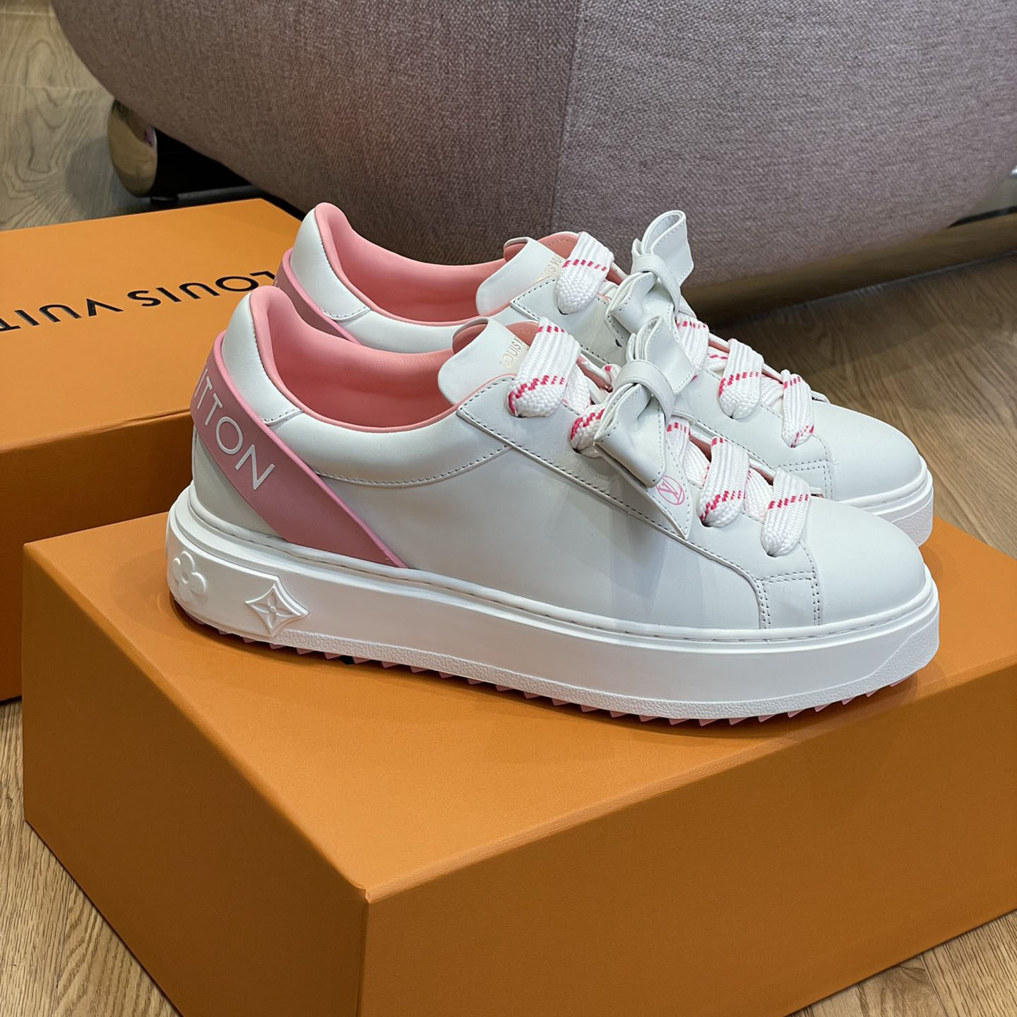 LV Time Out Series Bow Casual Shoes EF25081412