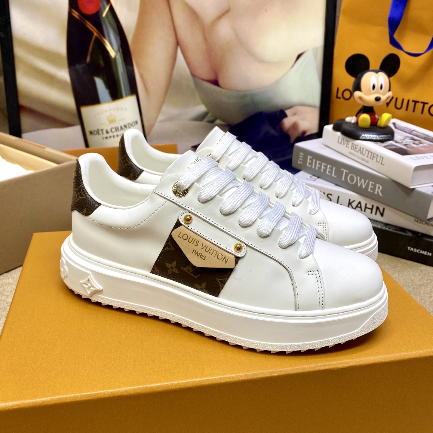 LV 25ss time out series casual shoes EF25081402