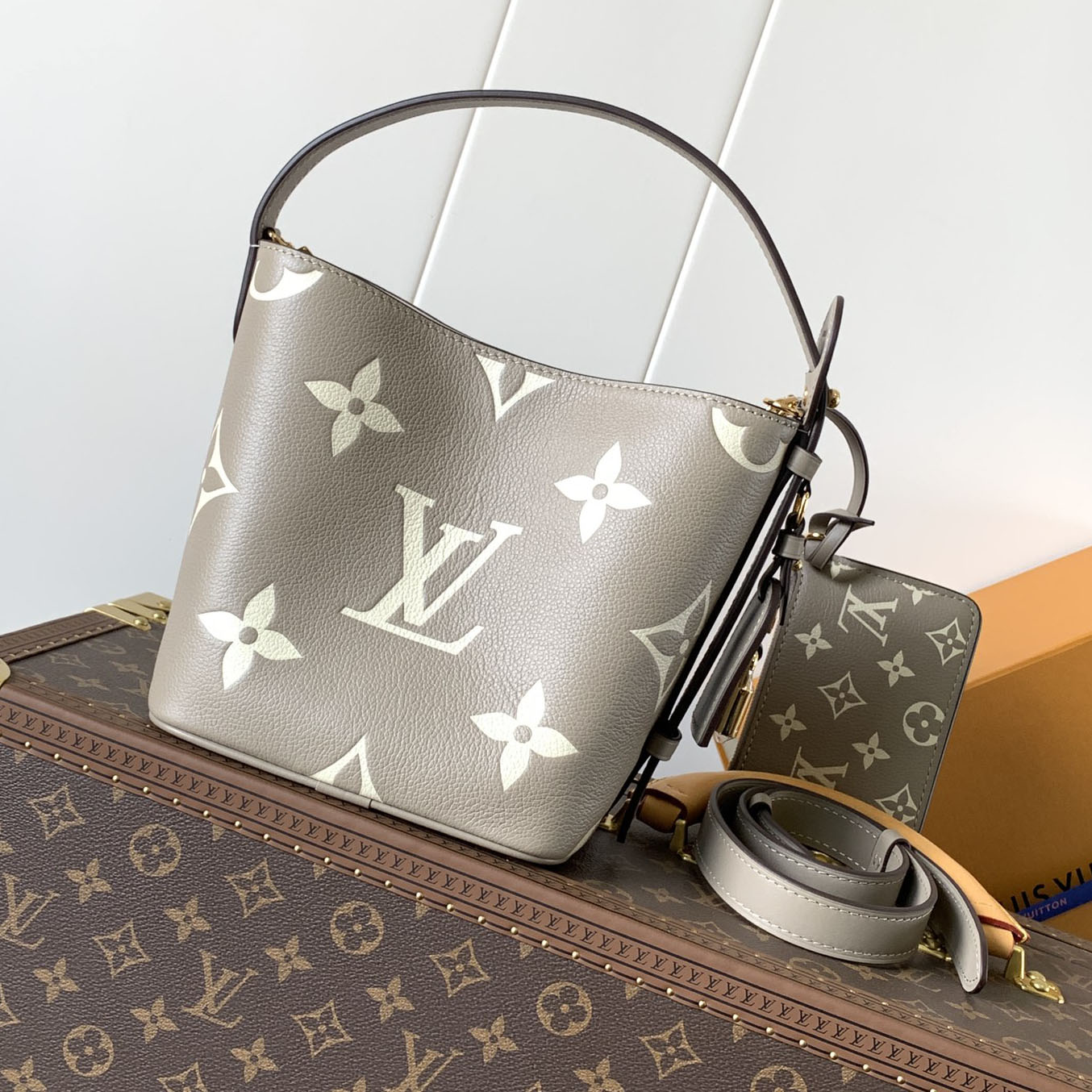 LV All In BB V25081426