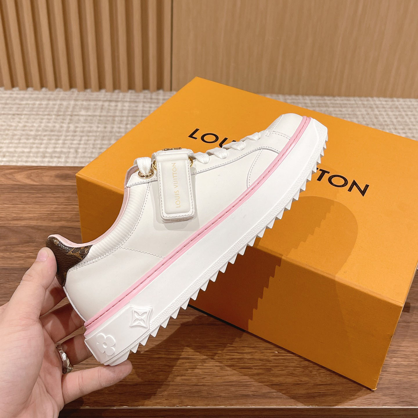 LV Time Out Series Classic Velcro Casual Shoes EF25081413