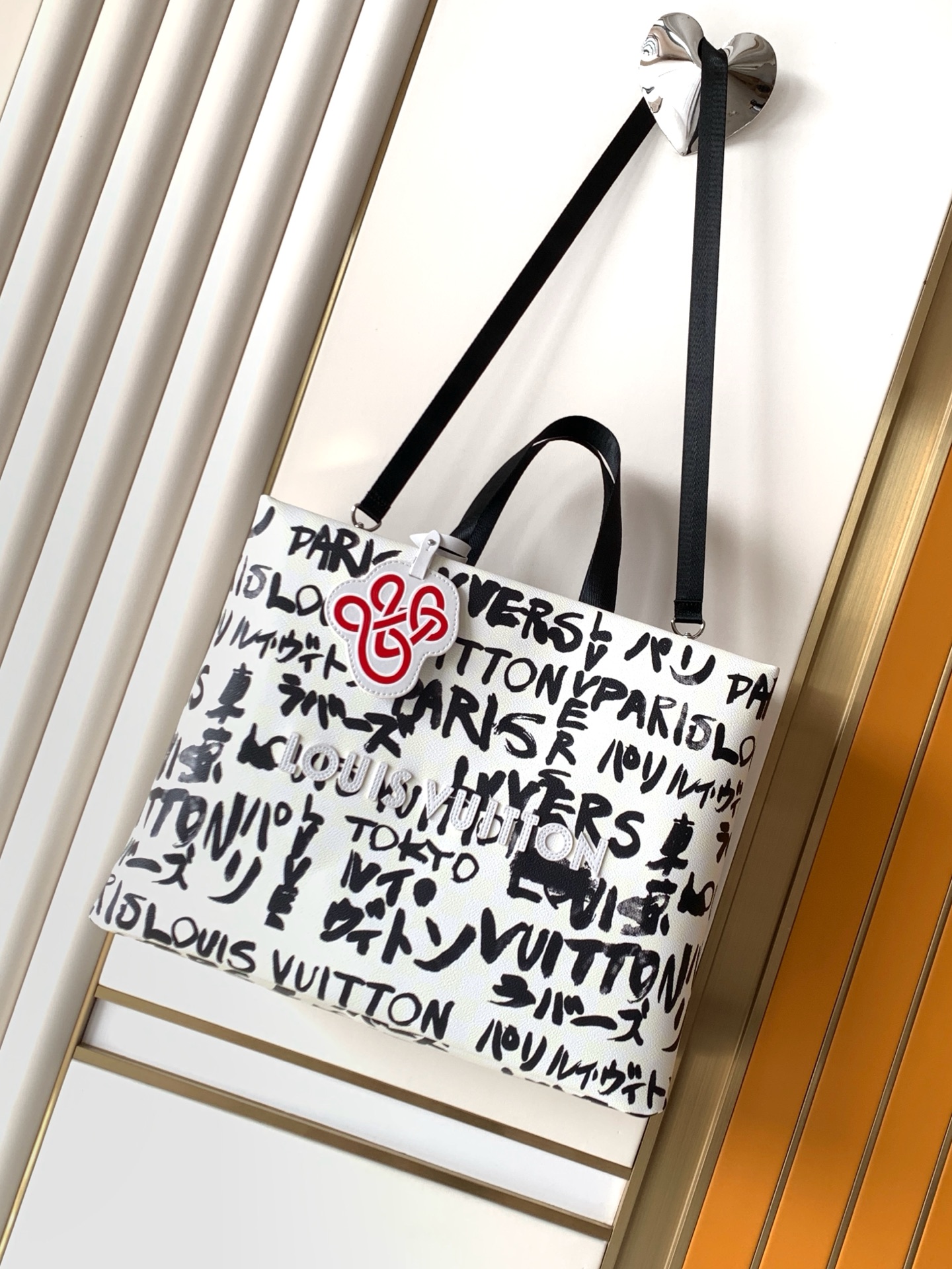 LV Shopper Tote Medium V25081421