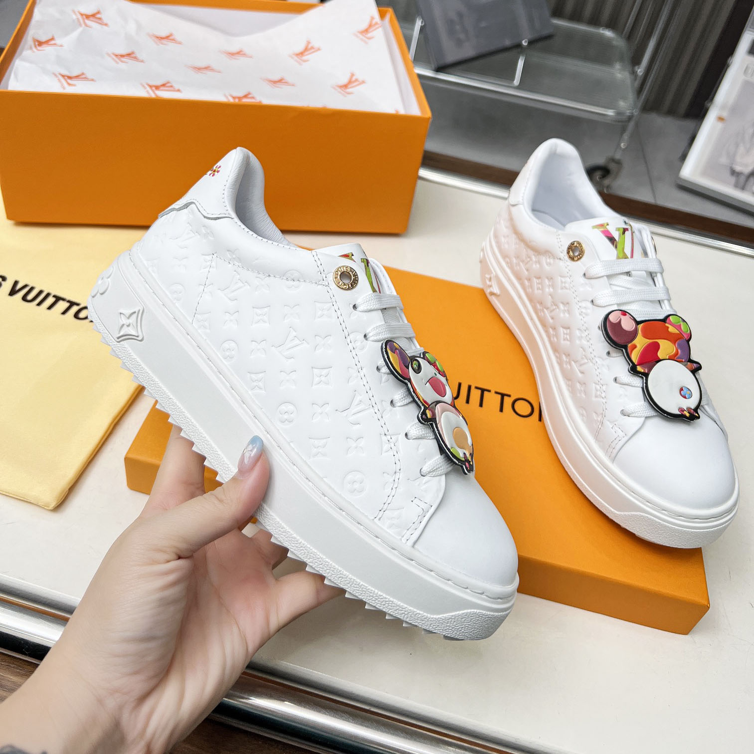 LV time out series casual shoes EF25081403