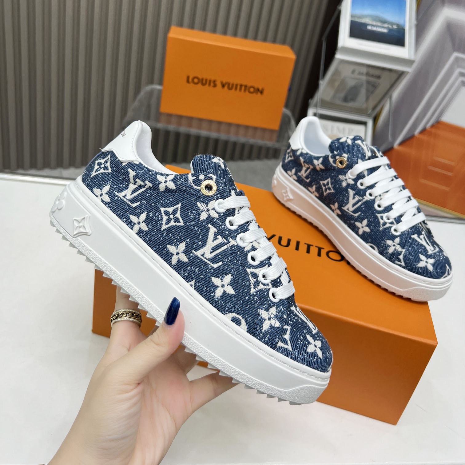 LV Time Out Series Canvas Casual Shoes EF25081406