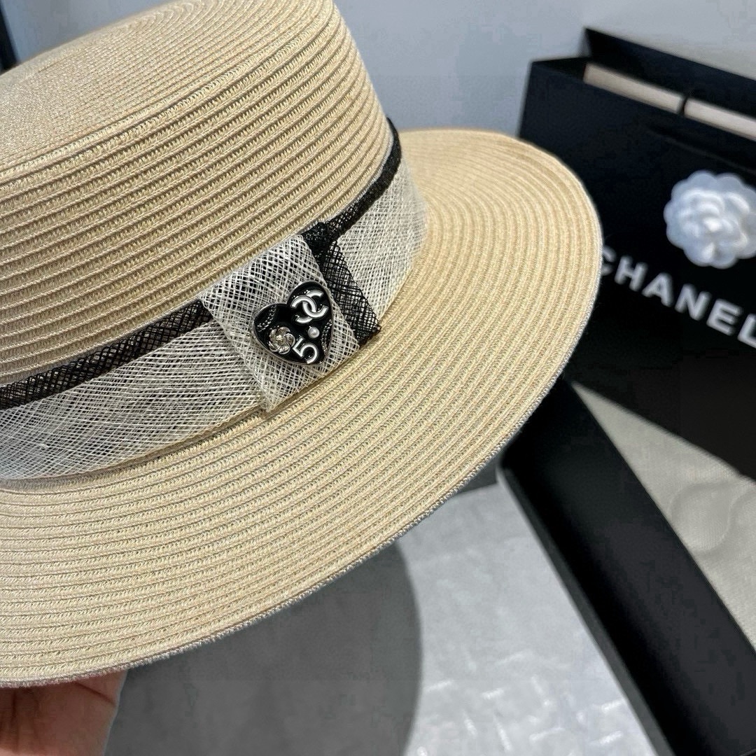 CH Fashion Flat Straw Hat XX25081637
