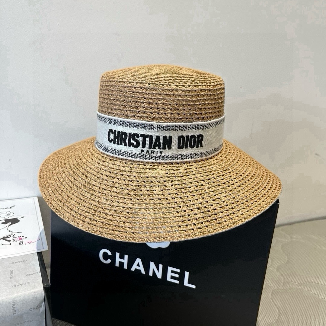 CD Women's Fashion Straw Hat XX25081636