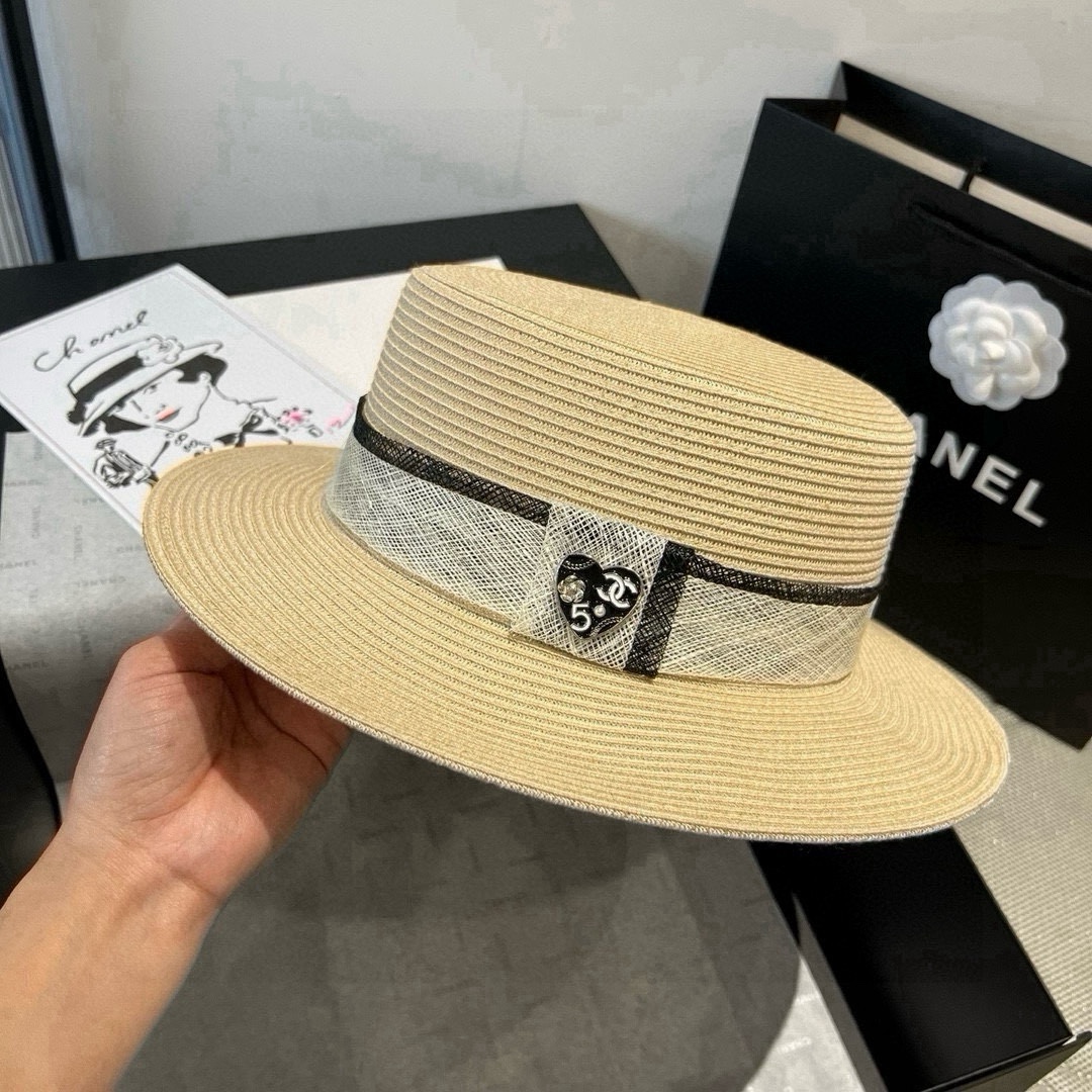 CH Fashion Flat Straw Hat XX25081637