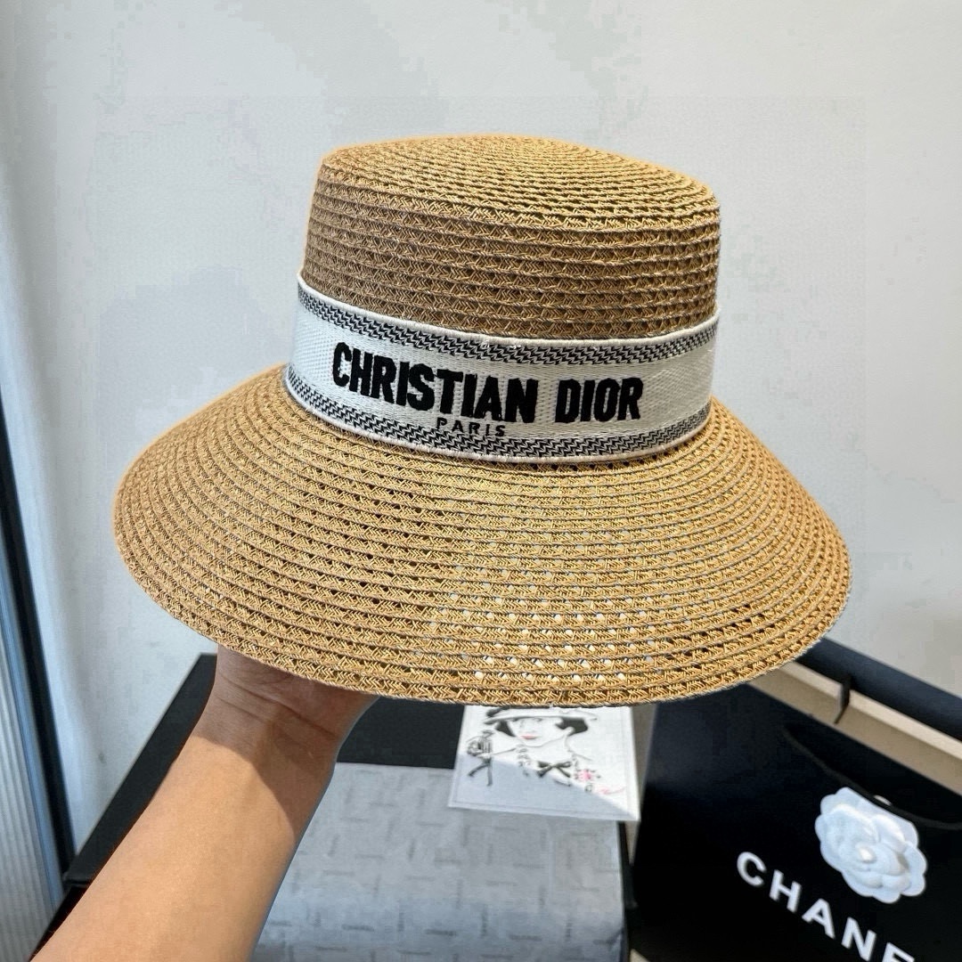 CD Women's Fashion Straw Hat XX25081636