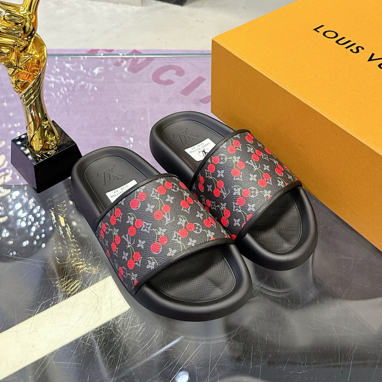 LV Cherry - Themed Collection Men's Slippers FE25081638