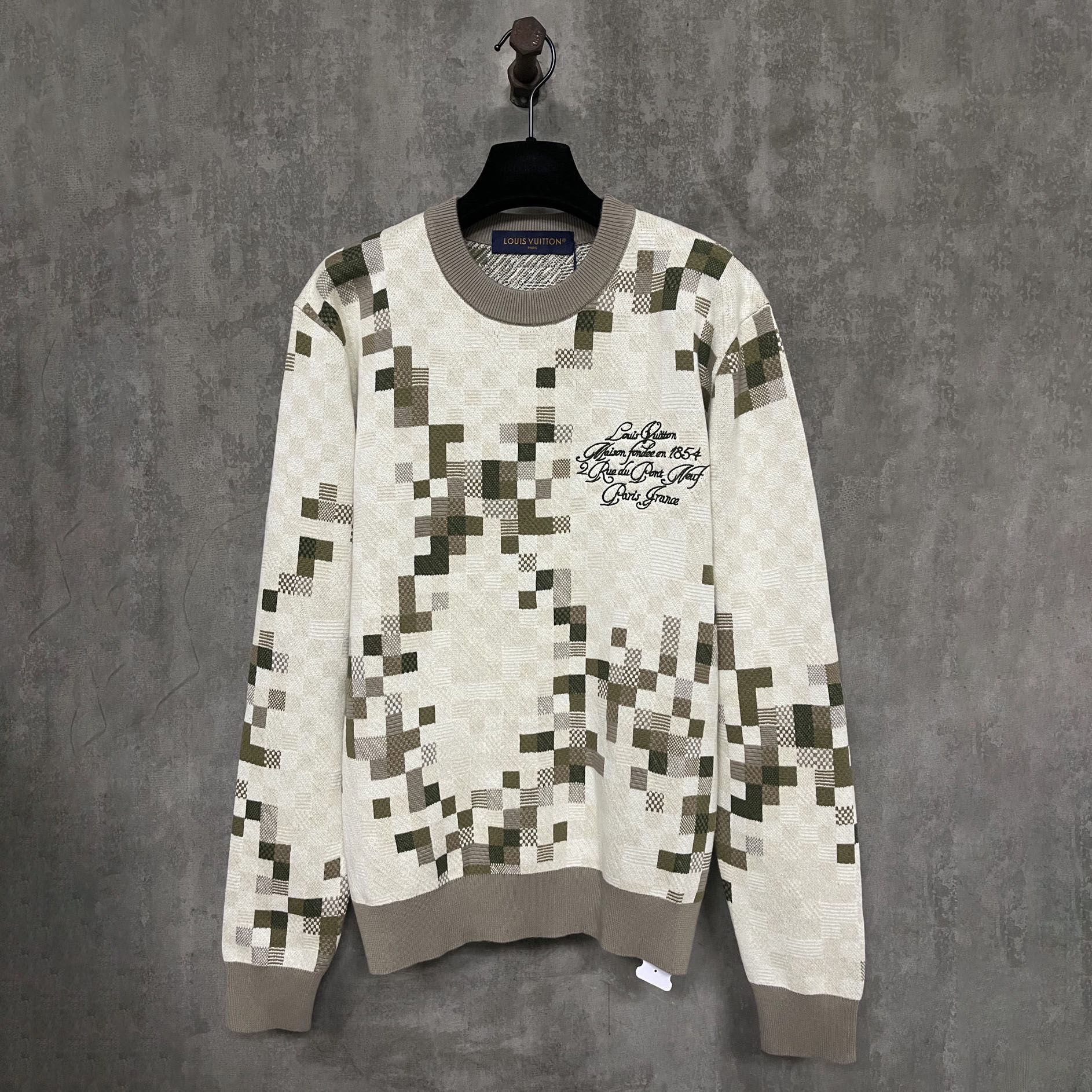 LV Camouflage Mosaic Crewneck FE25081610
