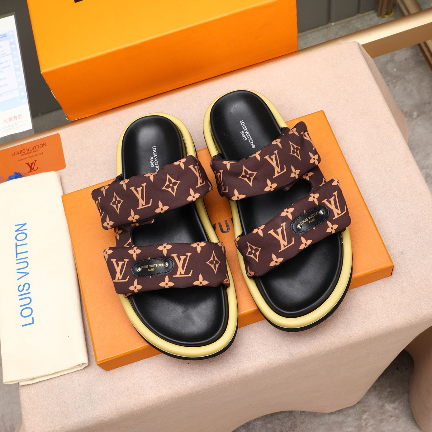 LV New Fashion Slippers FE25081619