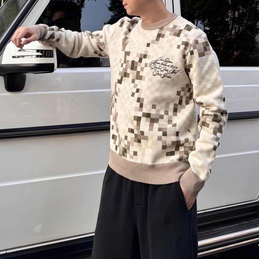 LV Camouflage Mosaic Crewneck FE25081610