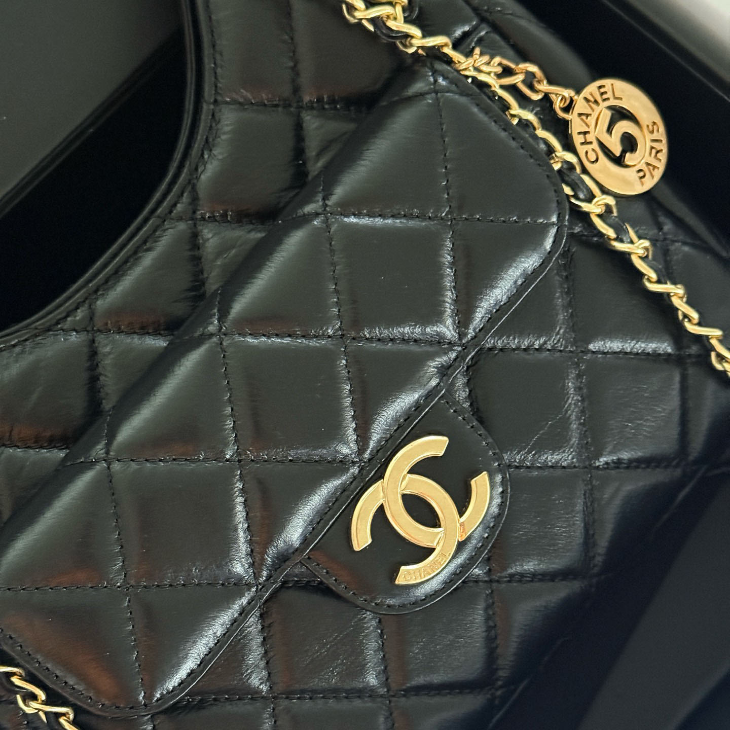 CH Waxed Leather Chain Shoulder Bag AM25081814