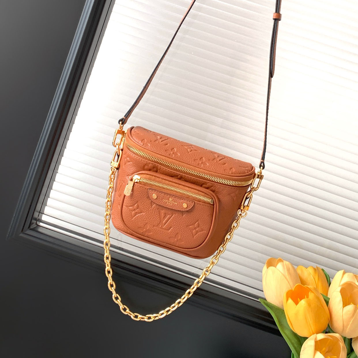 LV Mini Bumbag Handbag AM25081823