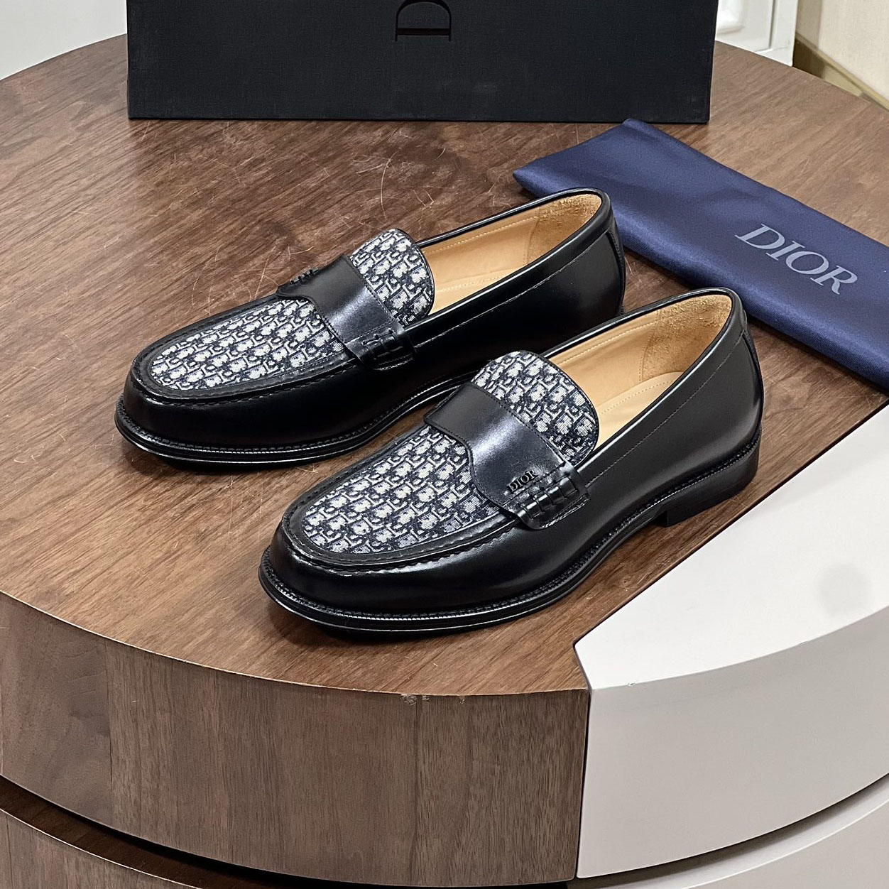 CD Men's Classic Loafers AM25081901