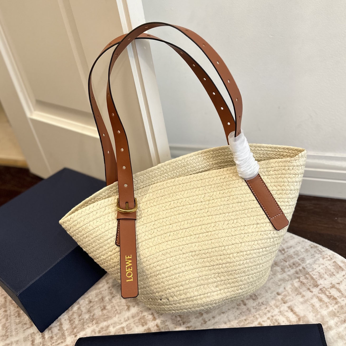 LOE Woven Tote Bag AM25081914