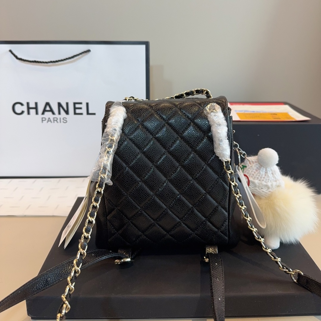 CH Duma Caviar Leather Quilted Chain Backpack YV25082912