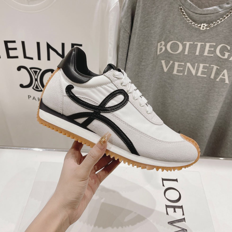 LOE 25New Sneakers AM25081939