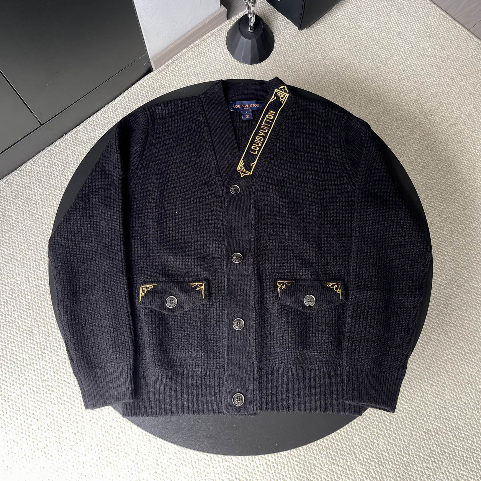 LV Wool - Blend Cardigan XX25082016