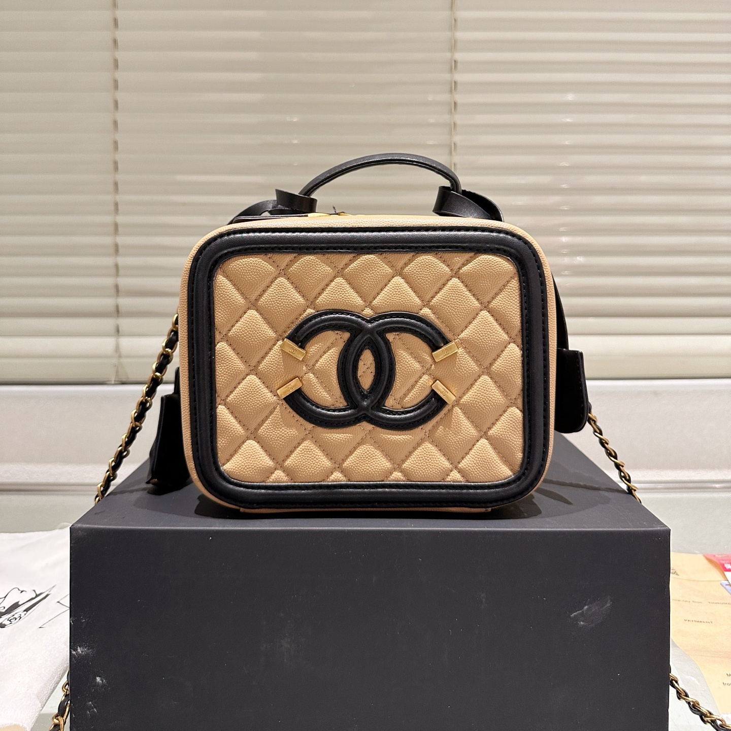 CH Vanity Case Bag YV25083006