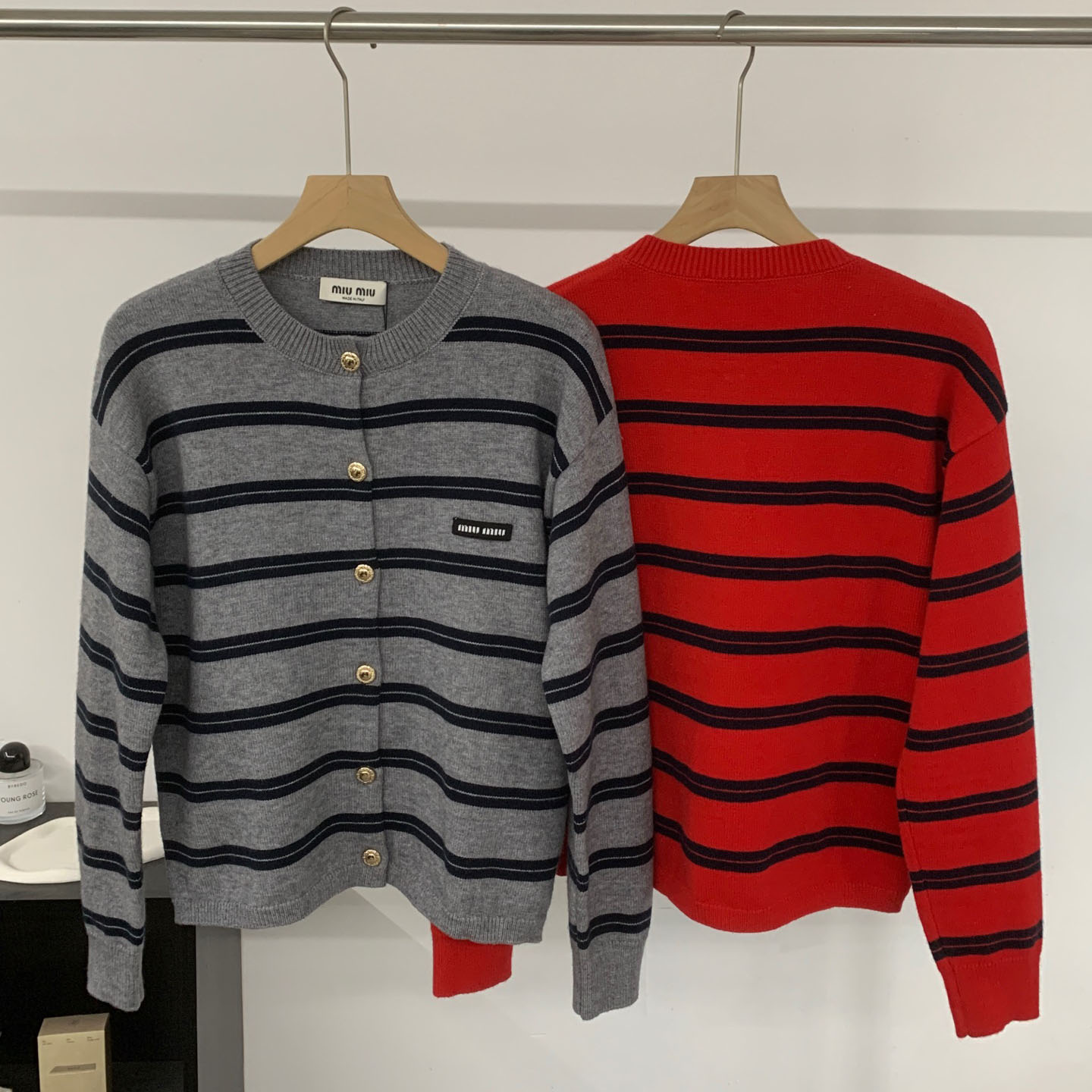 Miu Women's Stylish Knitted Cardigan XX25082012