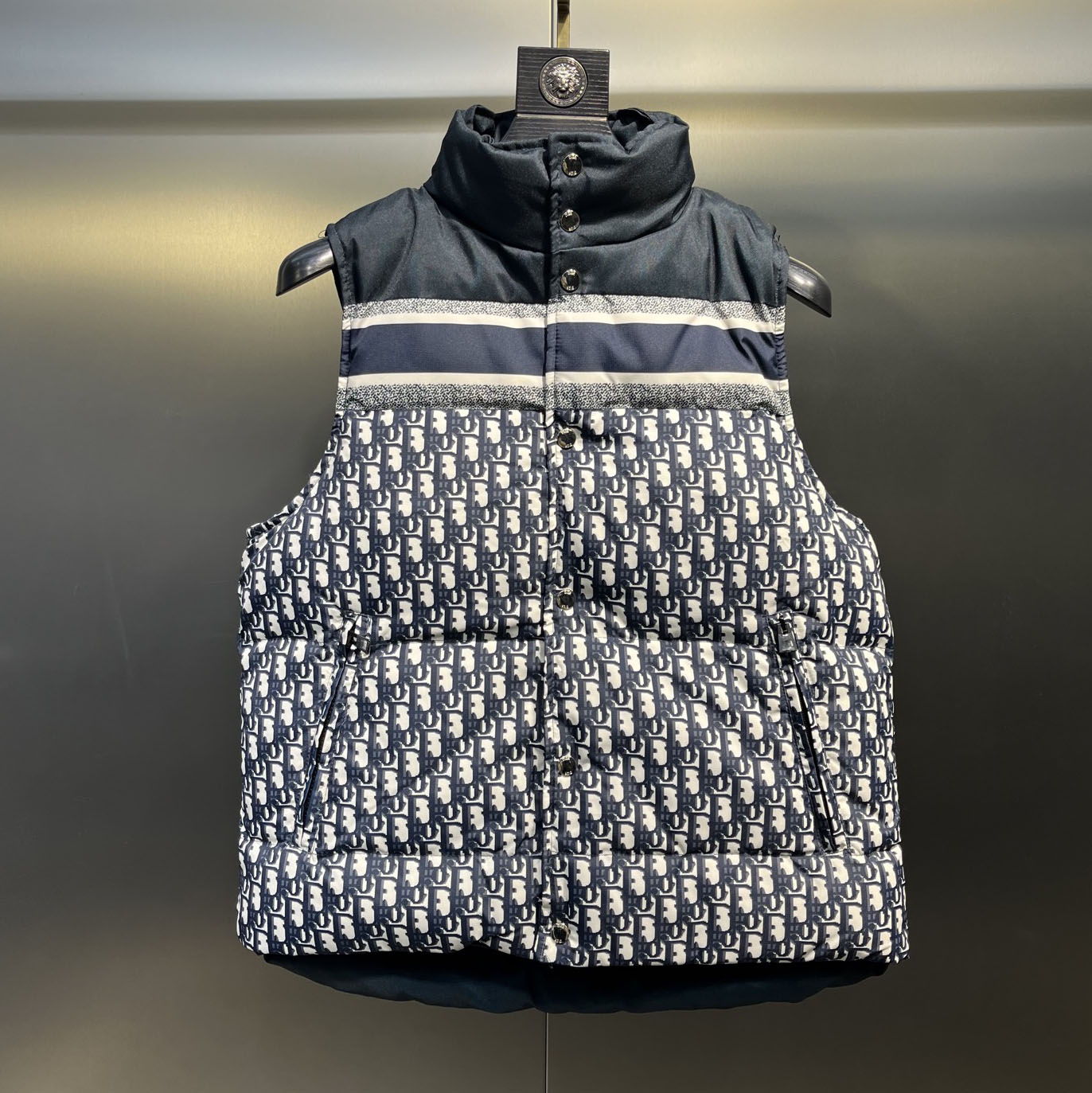 CD Men's Classic Logo Embossed Down Vest XX25082009