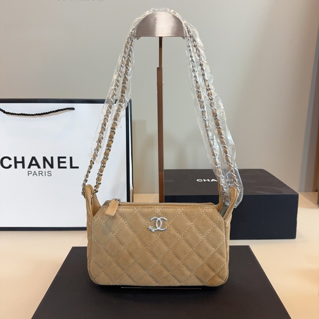 CH Quilted Suede Chain Bag YV25083001