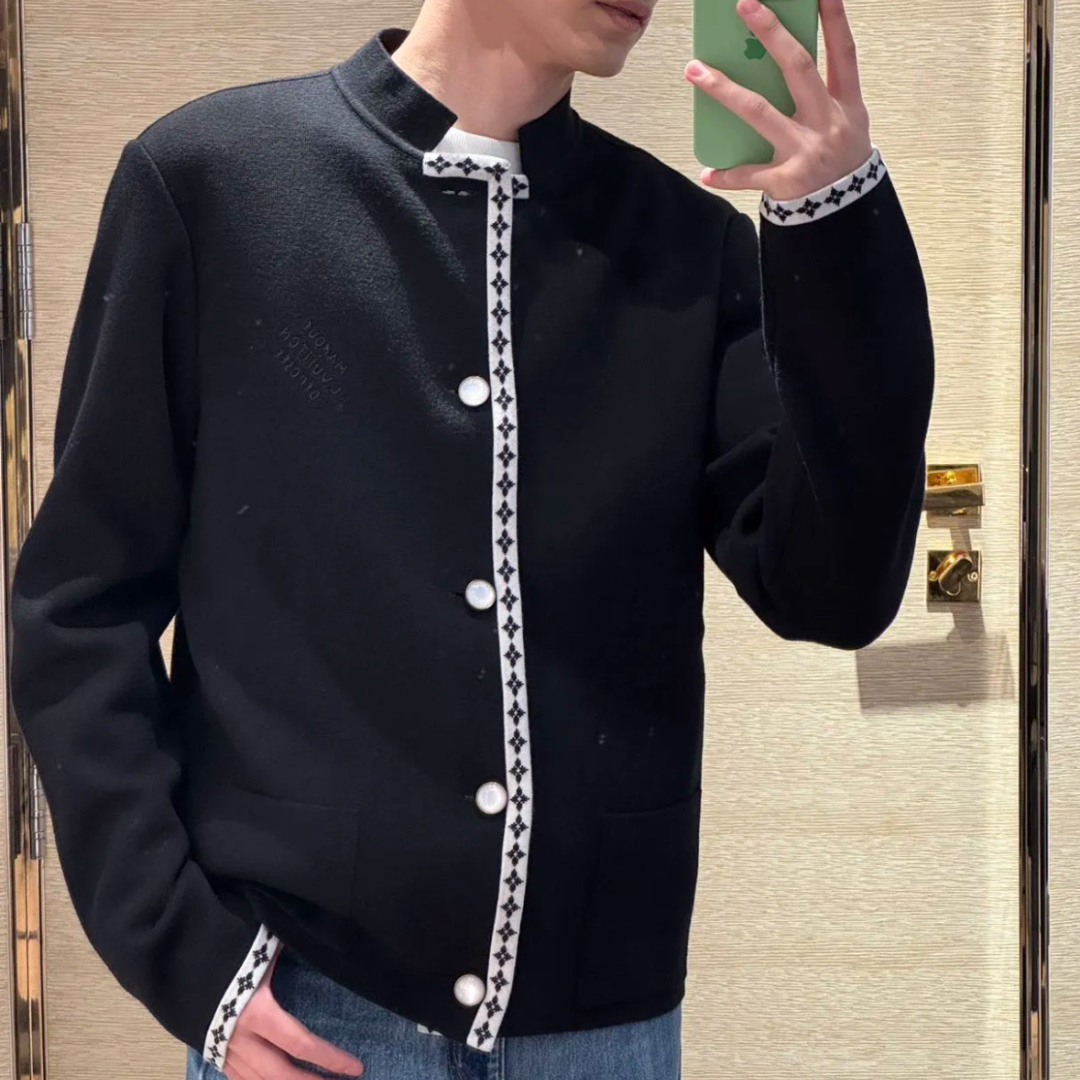 LV Men's New Fine-Knit Cardigan XX25082204