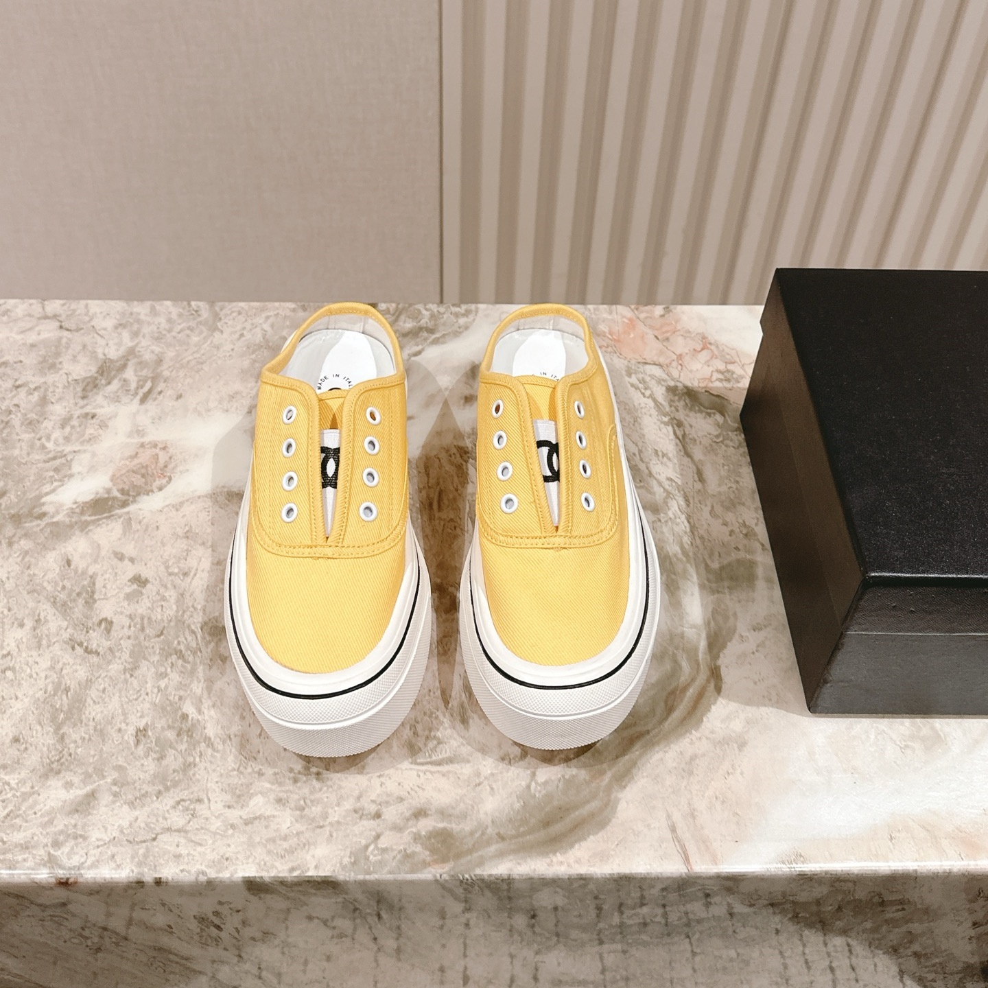 CH Canvas Platform Mules YV25083117