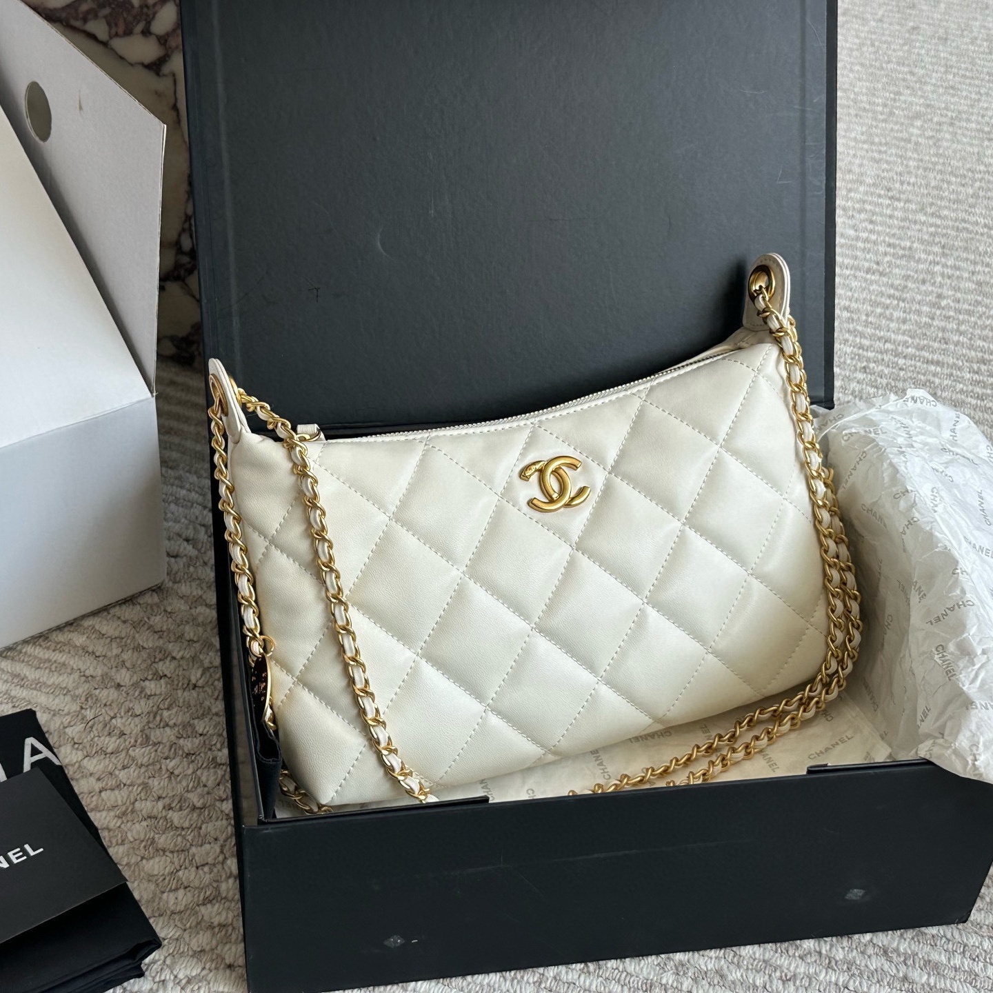 CH Quilted Chain Bag  YV25083109