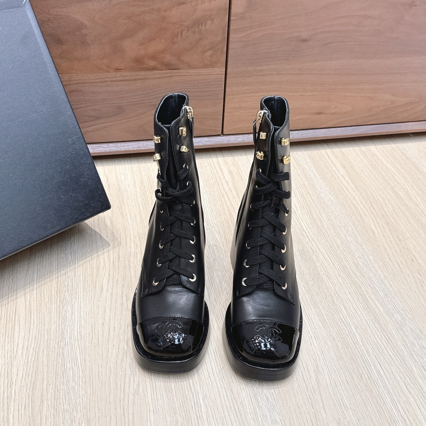 CH Chunky-Heel Ankle Boots YV25083127