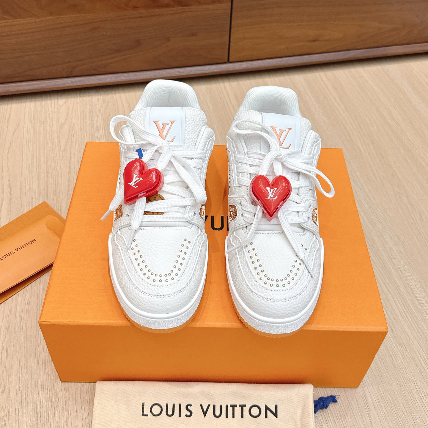 LV Trainer Sneaker AM25082160