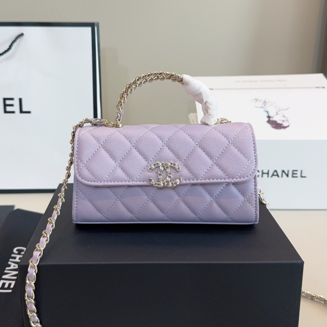 CH 25s Kelly Horizontal Version YV25083116