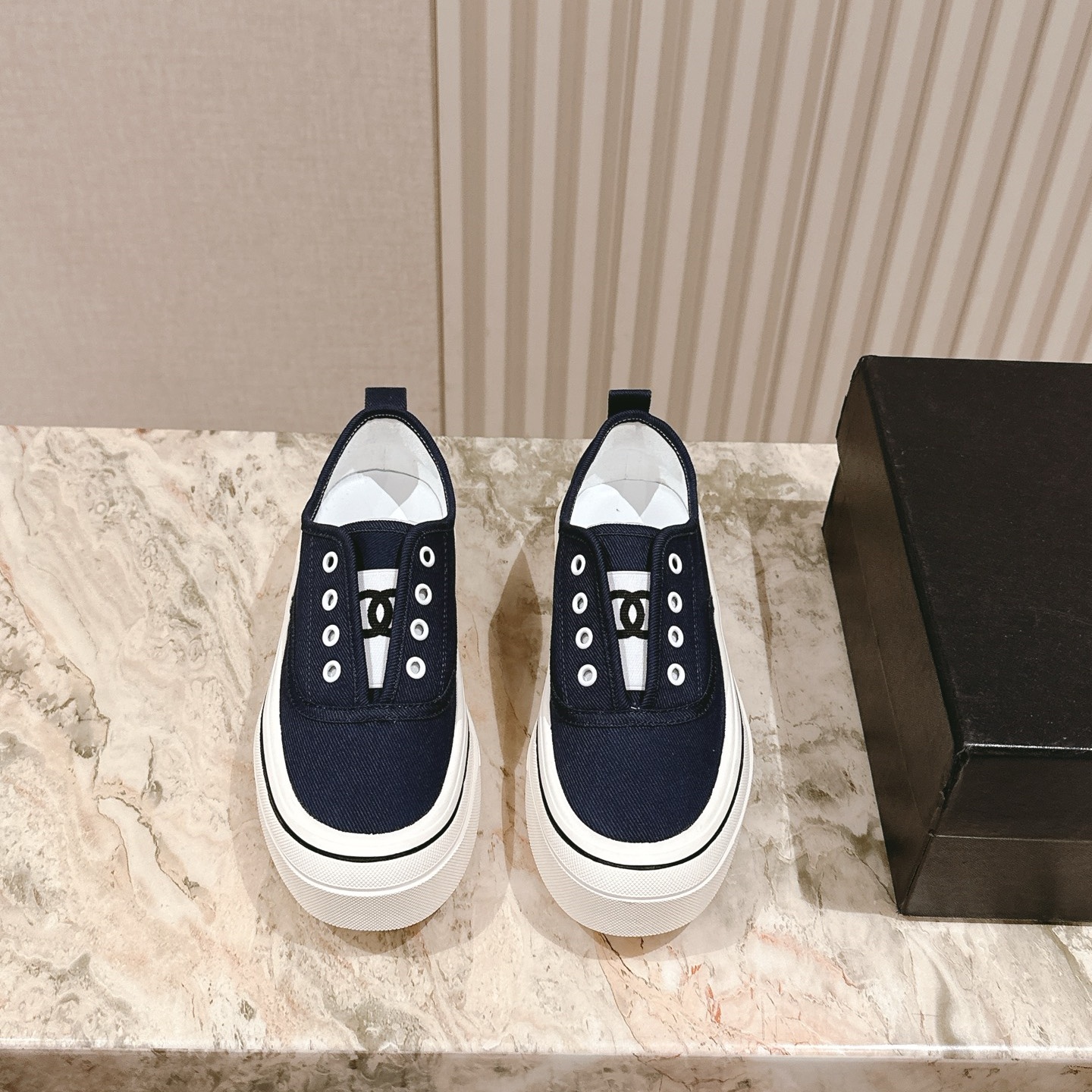 CH Canvas Platform Sneakers YV25083118