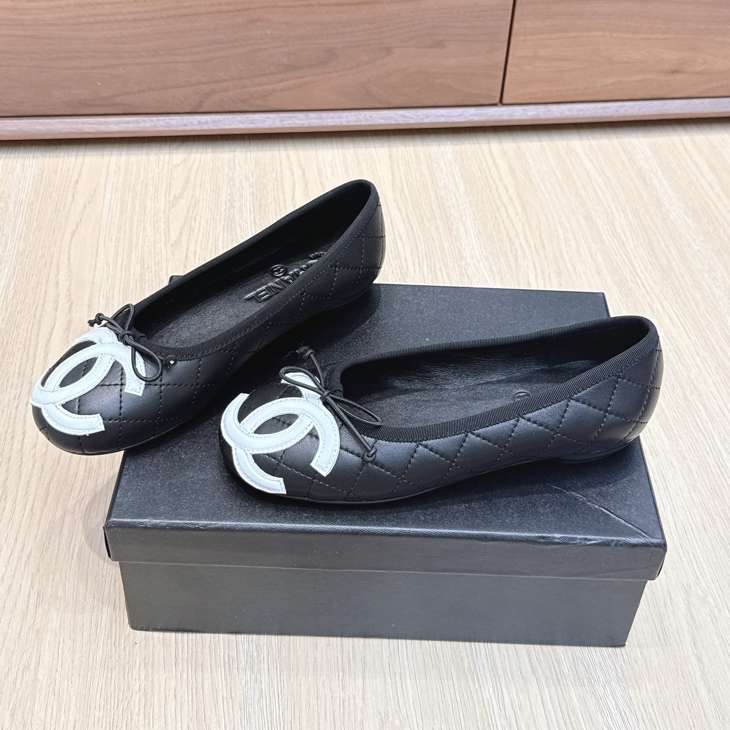 CH Ballet Flats YV25083125