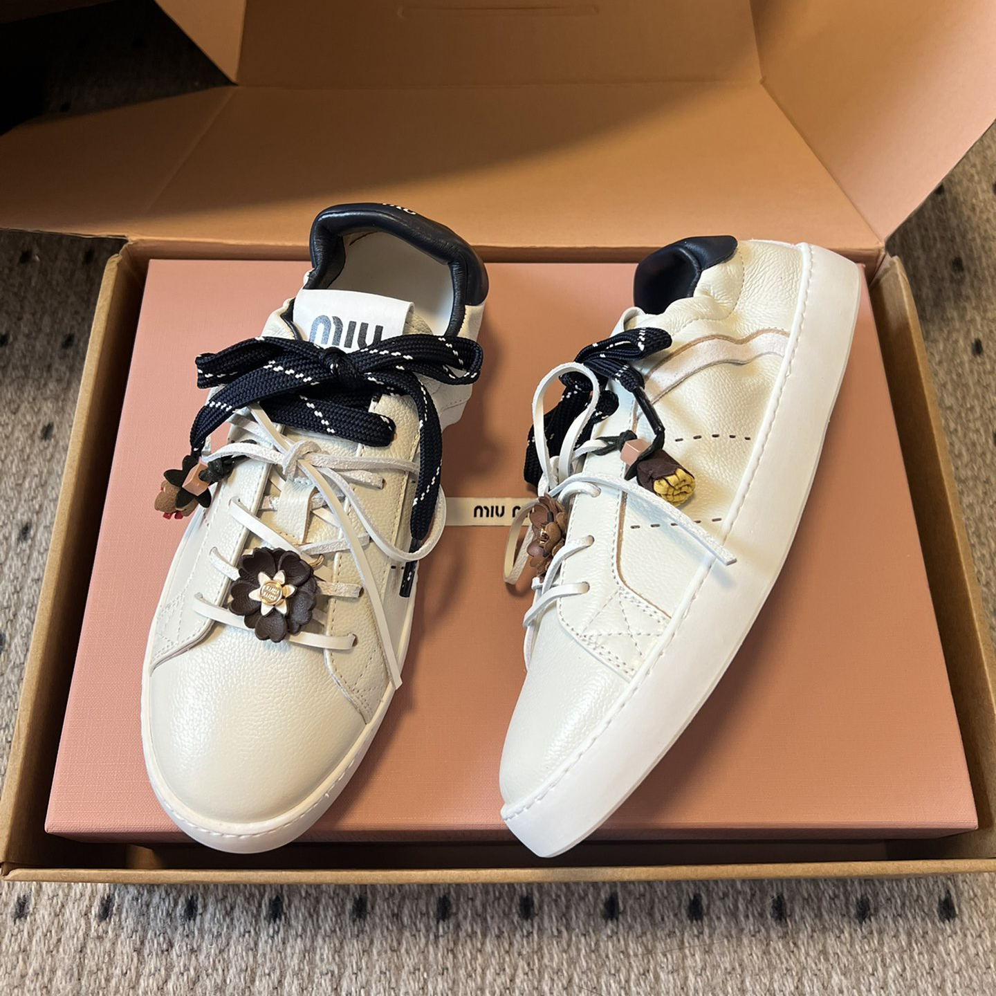 Miu Colorblocked Casual Flats XX25082240